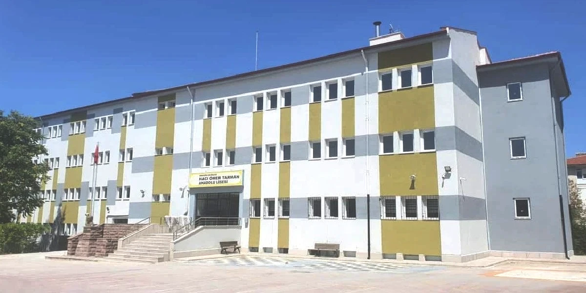 haci-omer-tarman-anadolu-lises-ankara.jpg